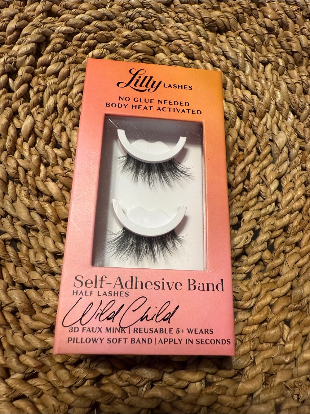 Lilly Lashes Wild Child Self-Adhesive Half Lashes - Coral Pink Gradient Box